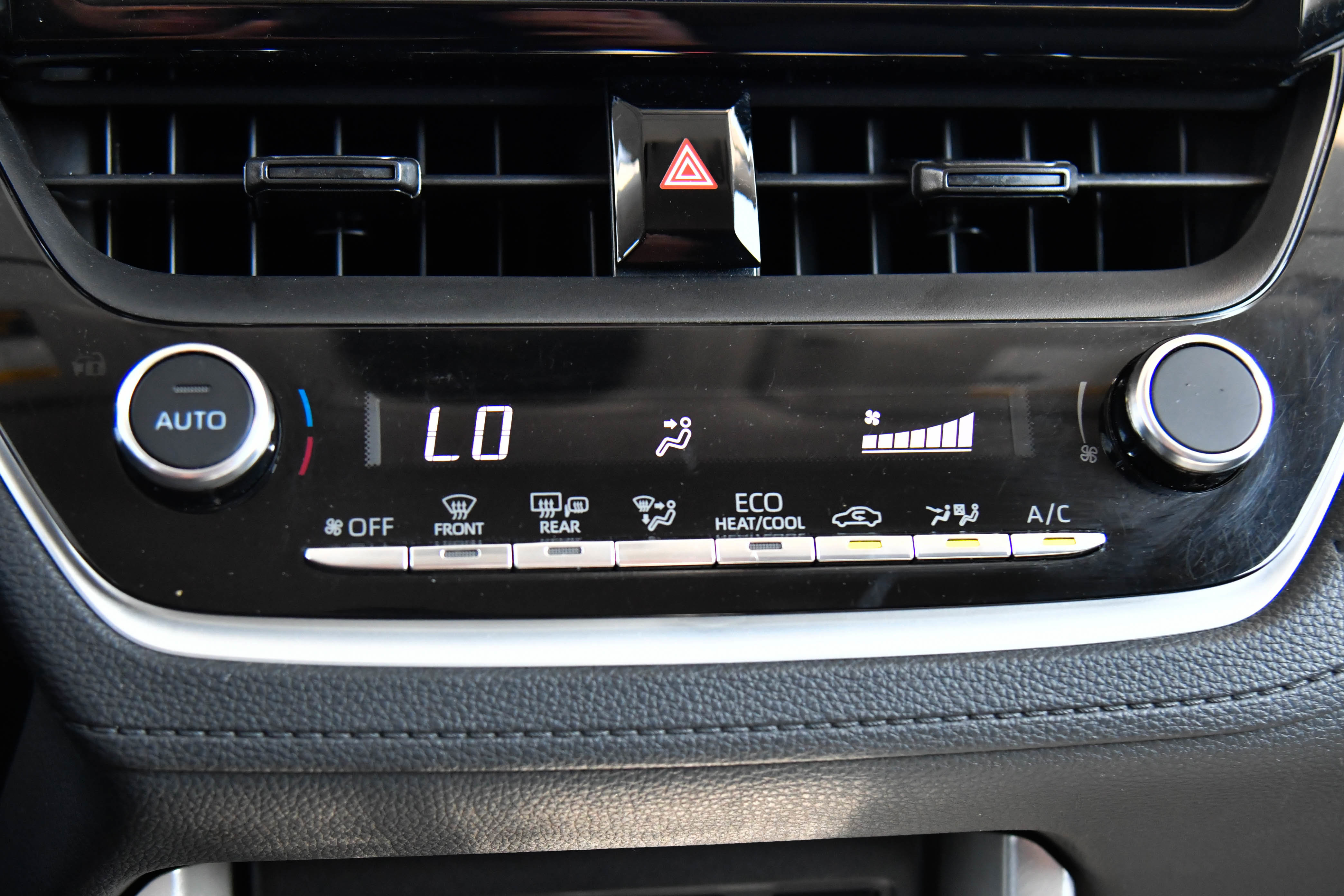 Used 2023 Toyota Corolla Cross LE image 24