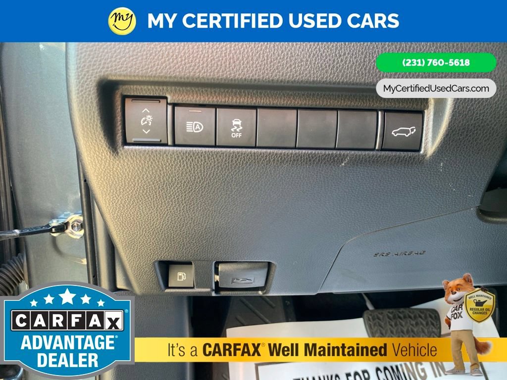 Used 2024 Toyota Venza XLE AWD/4WD image 13