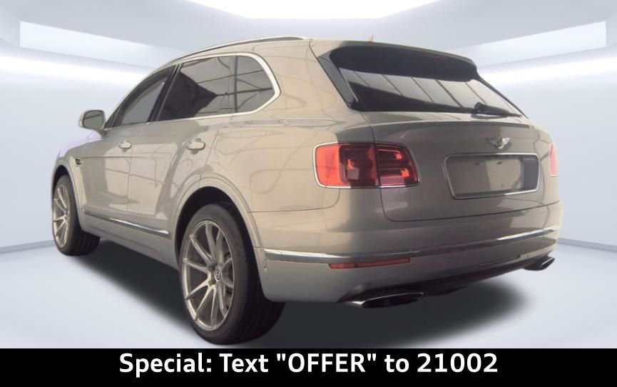 Used 2017 Bentley Bentayga AWD/4WD image 3