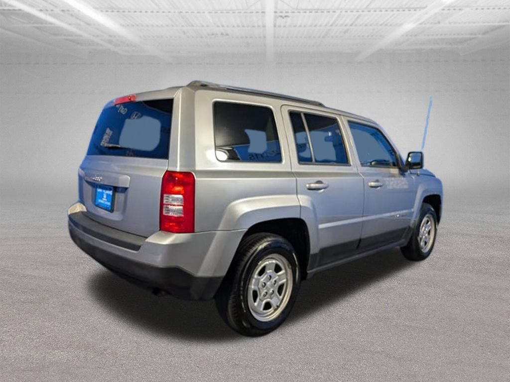Used 2017 Jeep Patriot Sport w/ Power Value Group FWD image 5