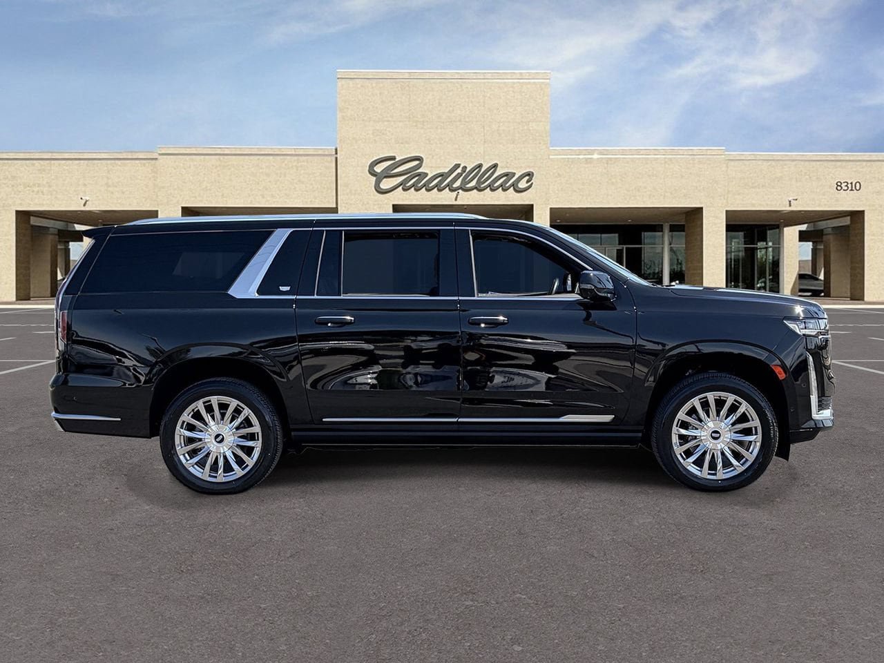 Certified 2024 Cadillac Escalade ESV Premium Luxury w/ Performance Package AWD/4WD image 4