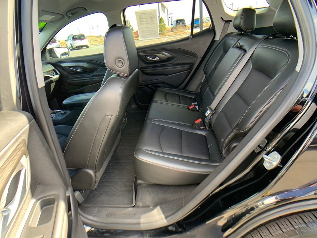 Used 2022 GMC Terrain SLT w/ Infotainment Package II image 27