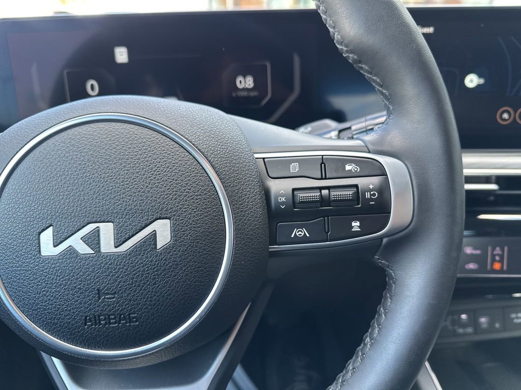 Used 2025 Kia K5 EX image 36