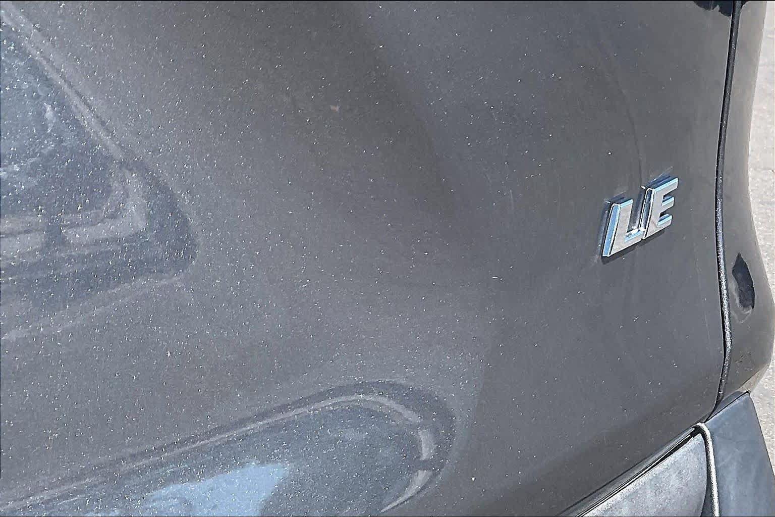 Used 2019 Toyota RAV4 LE w/ Carpet Mat Package FWD image 9