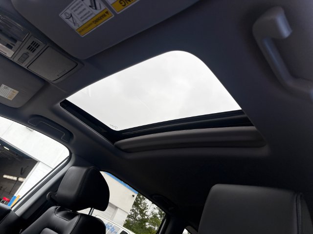 Used 2018 Honda CR-V Touring image 16