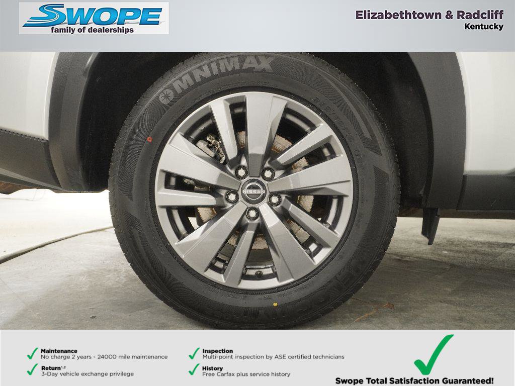 Used 2025 Nissan Pathfinder SV image 28