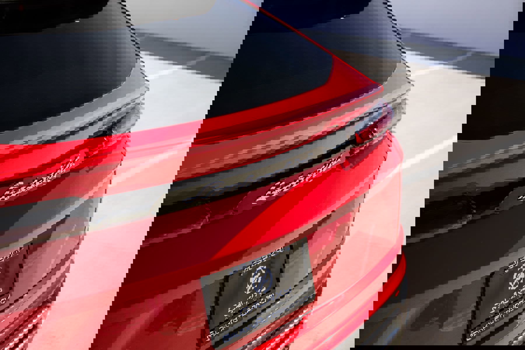 Used 2019 Lamborghini Urus image 6