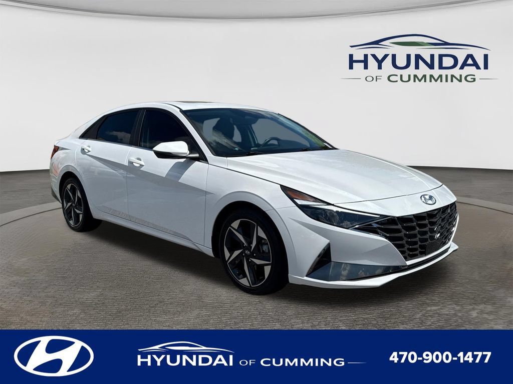 Used 2022 Hyundai Elantra Limited w/ Preferred Accessory Package
