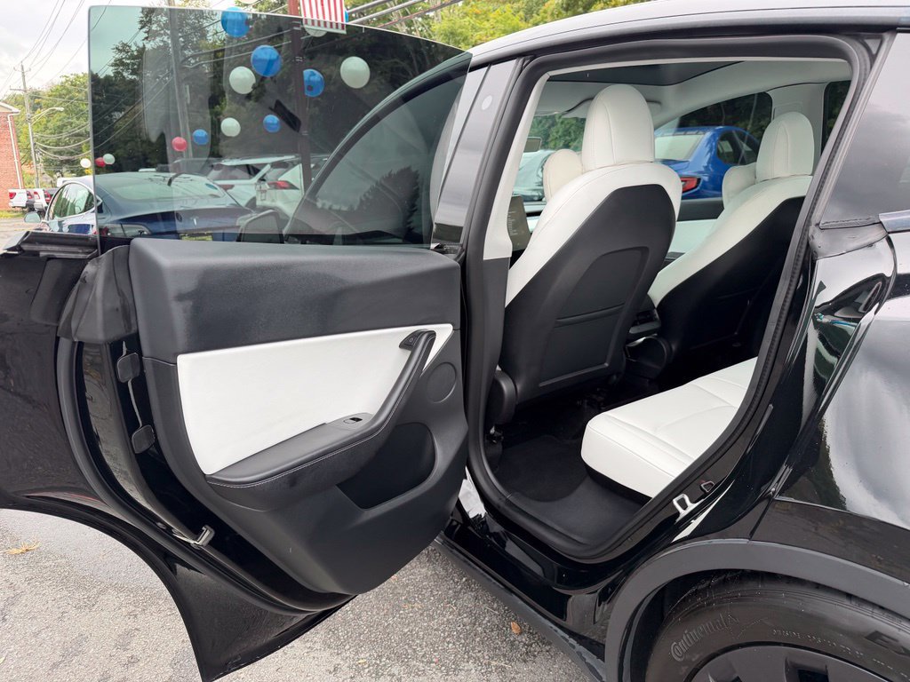 Used 2021 Tesla Model Y Performance AWD/4WD image 24
