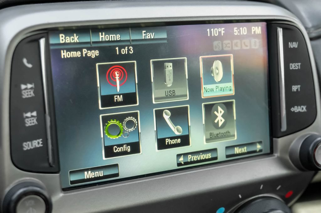 Used 2015 Chevrolet Camaro LT RWD image 28