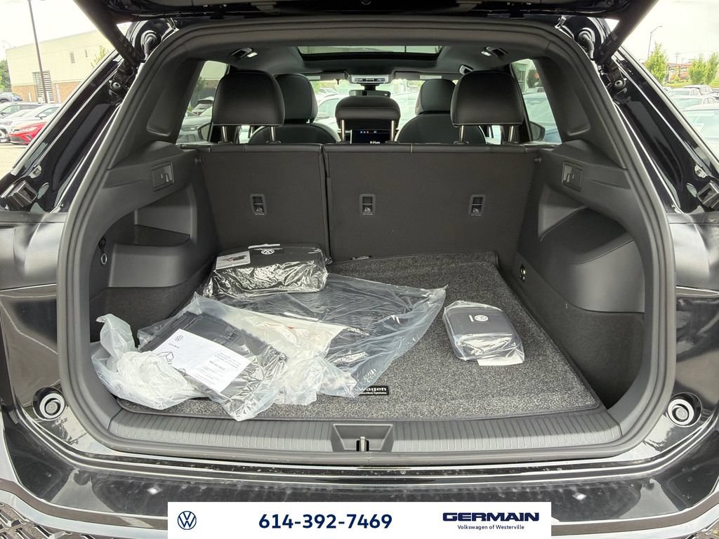 New 2026 Volkswagen Tiguan SE R-Line AWD/4WD image 15