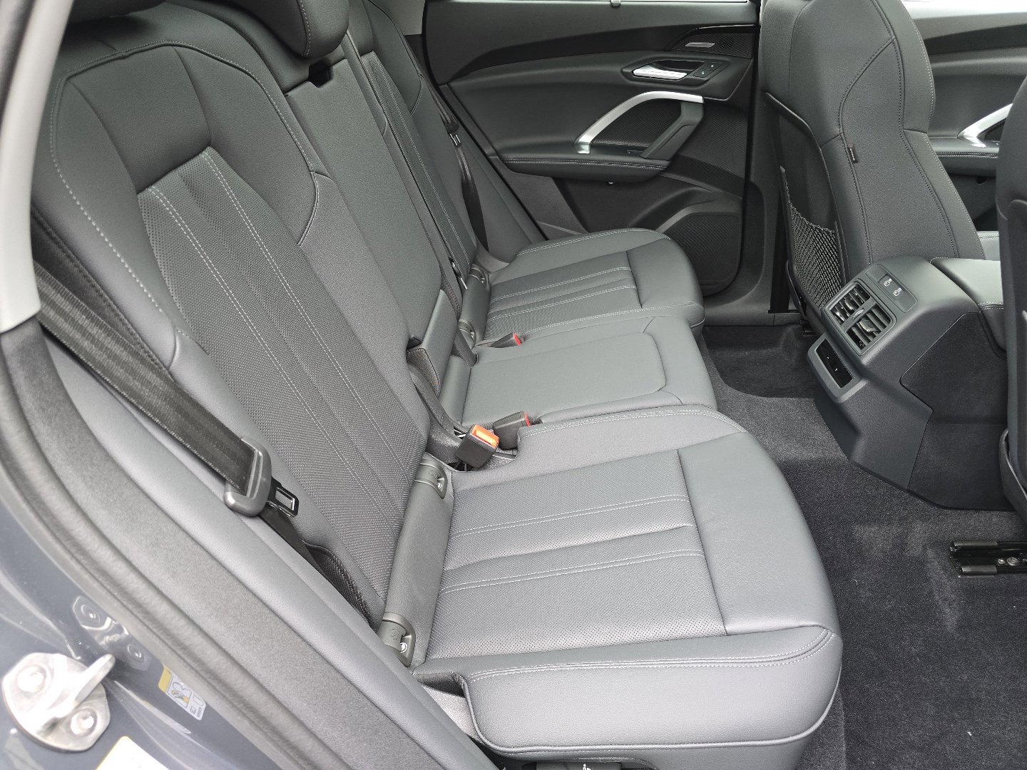 Certified 2025 Audi Q5 Premium Plus w/ Premium Plus image 32