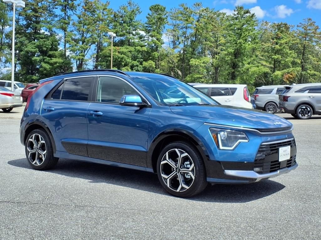 New 2025 Kia Niro EX Touring image 2