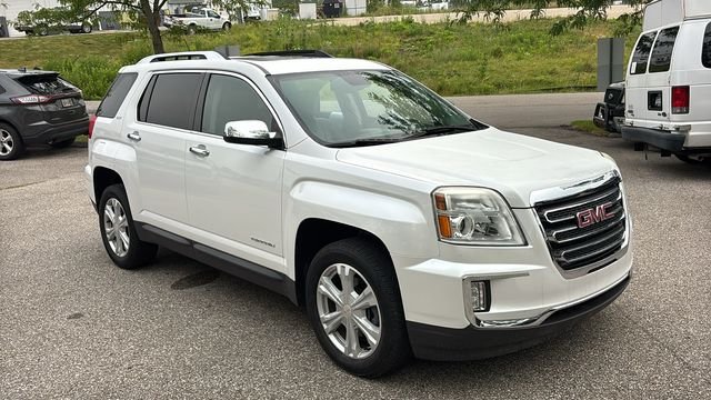 Used 2017 GMC Terrain SLT w/ Open Road Package FWD image 26