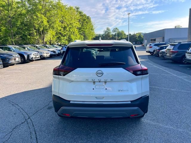 Certified 2023 Nissan Rogue SV w/ SV Premium Package AWD/4WD image 6