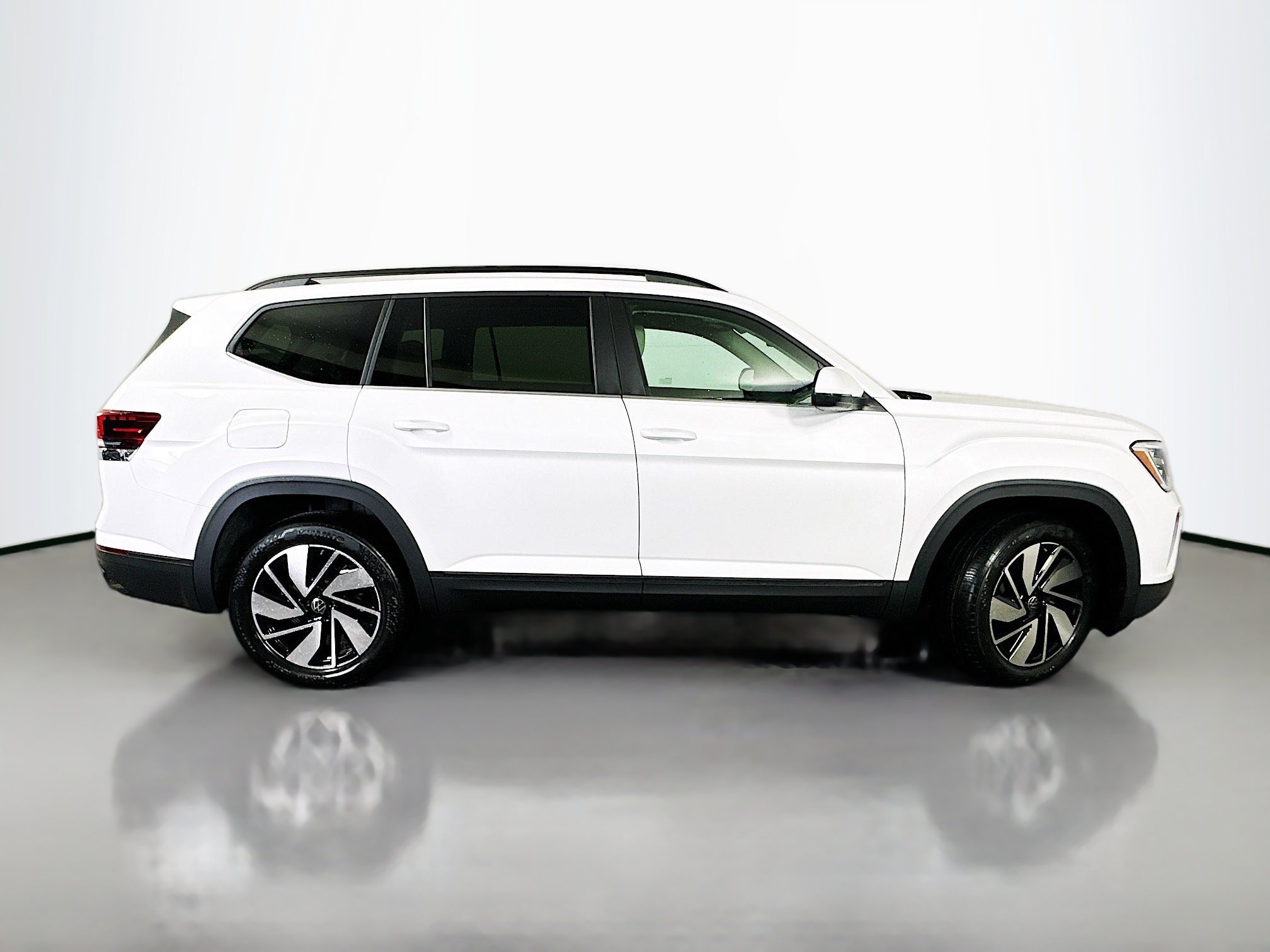 New 2026 Volkswagen Atlas SE AWD/4WD image 8