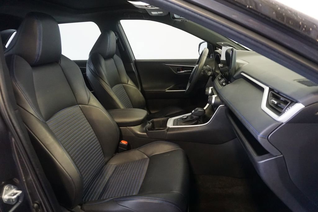 Used 2024 Toyota RAV4 XSE w/ Advanced Technology Package image 24
