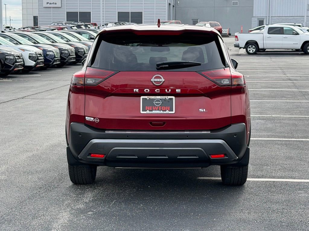 Used 2023 Nissan Rogue SL w/ SL Premium Package image 6