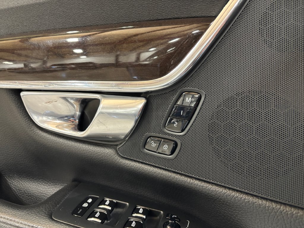 Used 2019 Volvo S90 T5 Momentum AWD/4WD image 54