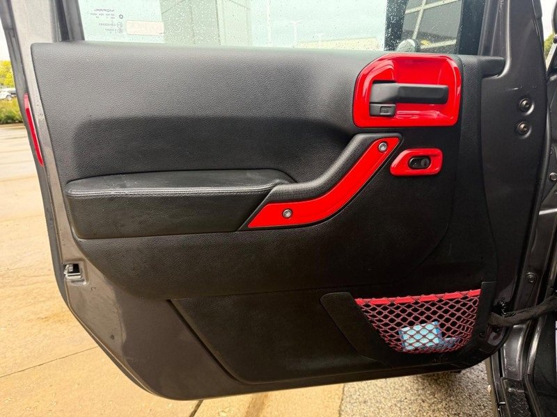 Used 2017 Jeep Wrangler Rubicon image 18