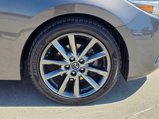 Used 2018 MAZDA MAZDA3 Grand Touring w/ Premium Equipment Package image 7