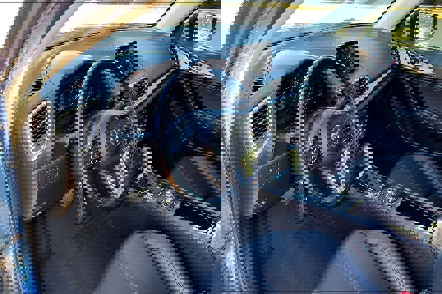 Used 2017 MAZDA MAZDA3 Touring w/ Popular Equipment Package image 17