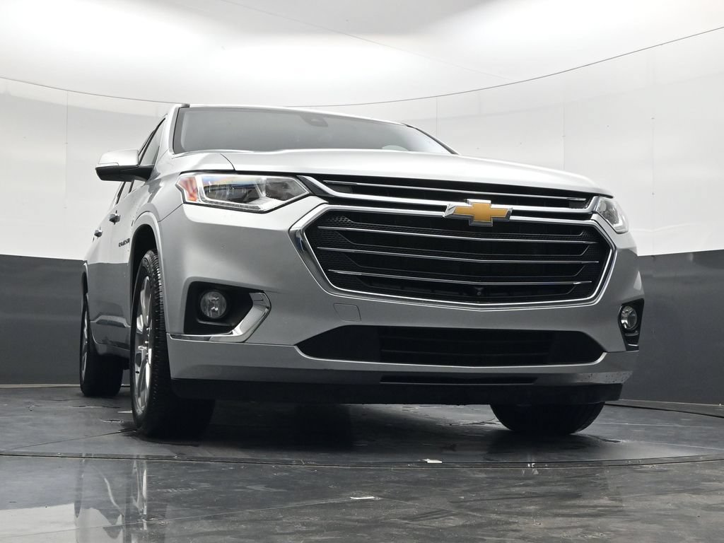 Used 2021 Chevrolet Traverse Premier FWD image 31