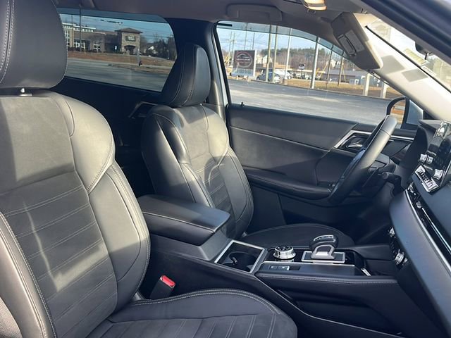 Used 2022 Mitsubishi Outlander SE image 12