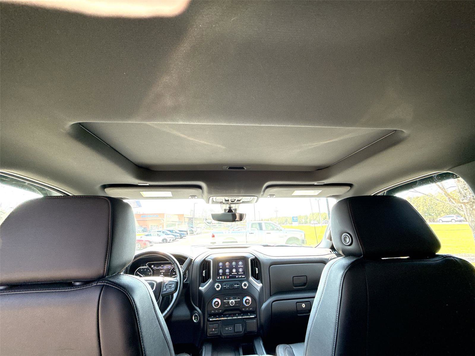 Used 2021 GMC Sierra 1500 AT4 w/ Technology Package AWD/4WD image 16