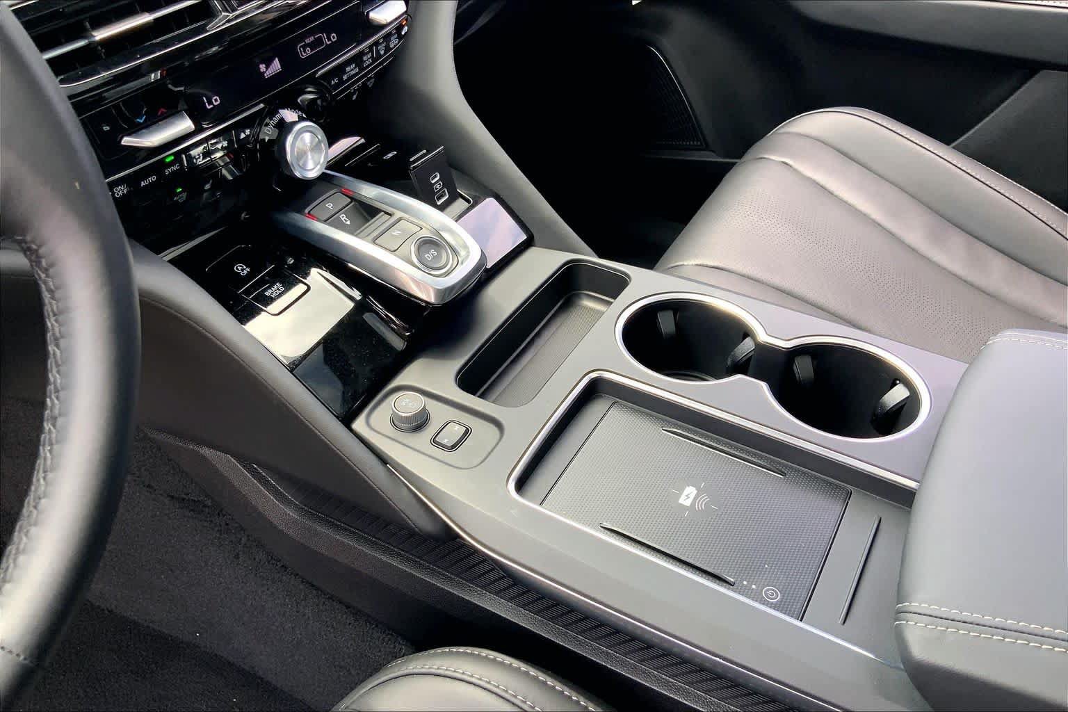 Used 2026 Acura MDX w/ Technology Package FWD image 17