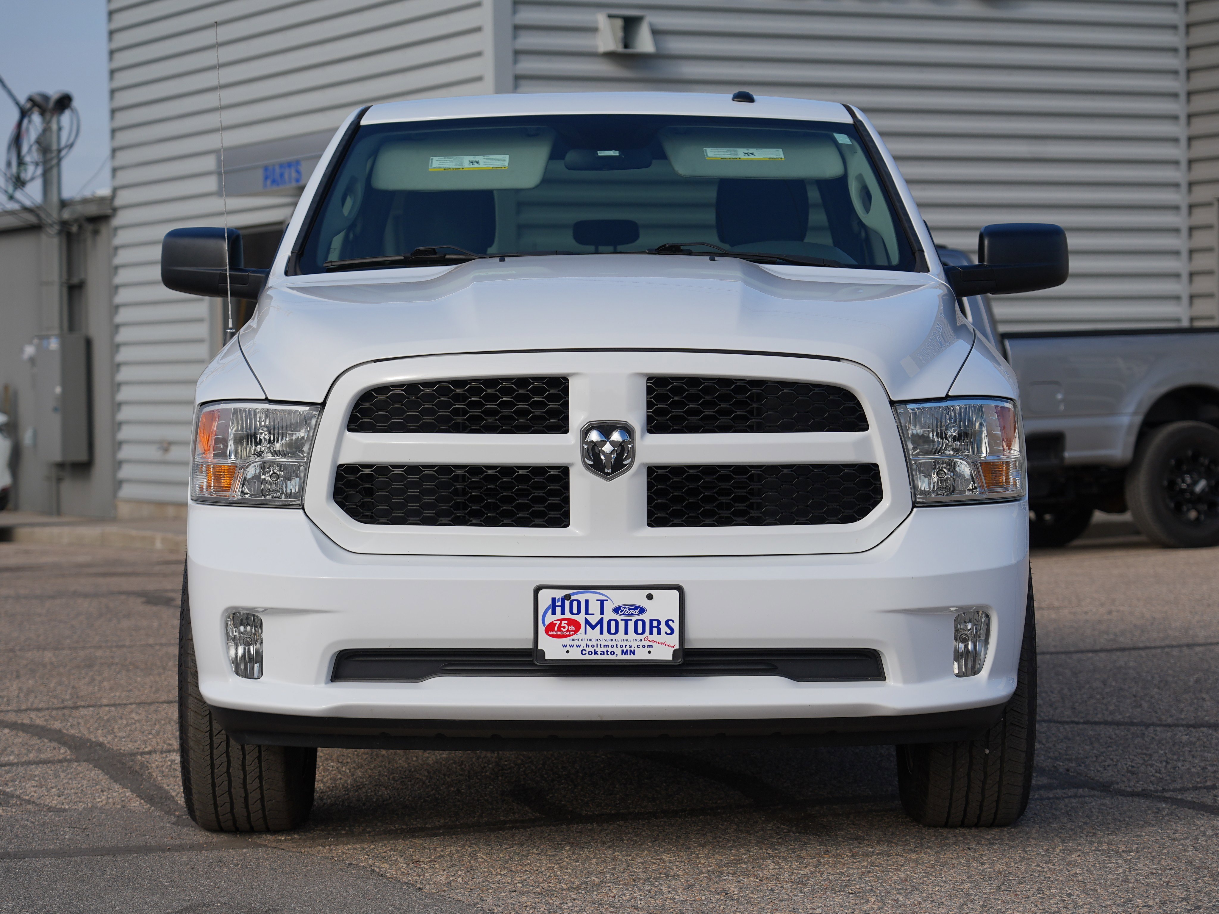 Used 2017 RAM 1500 Express image 9