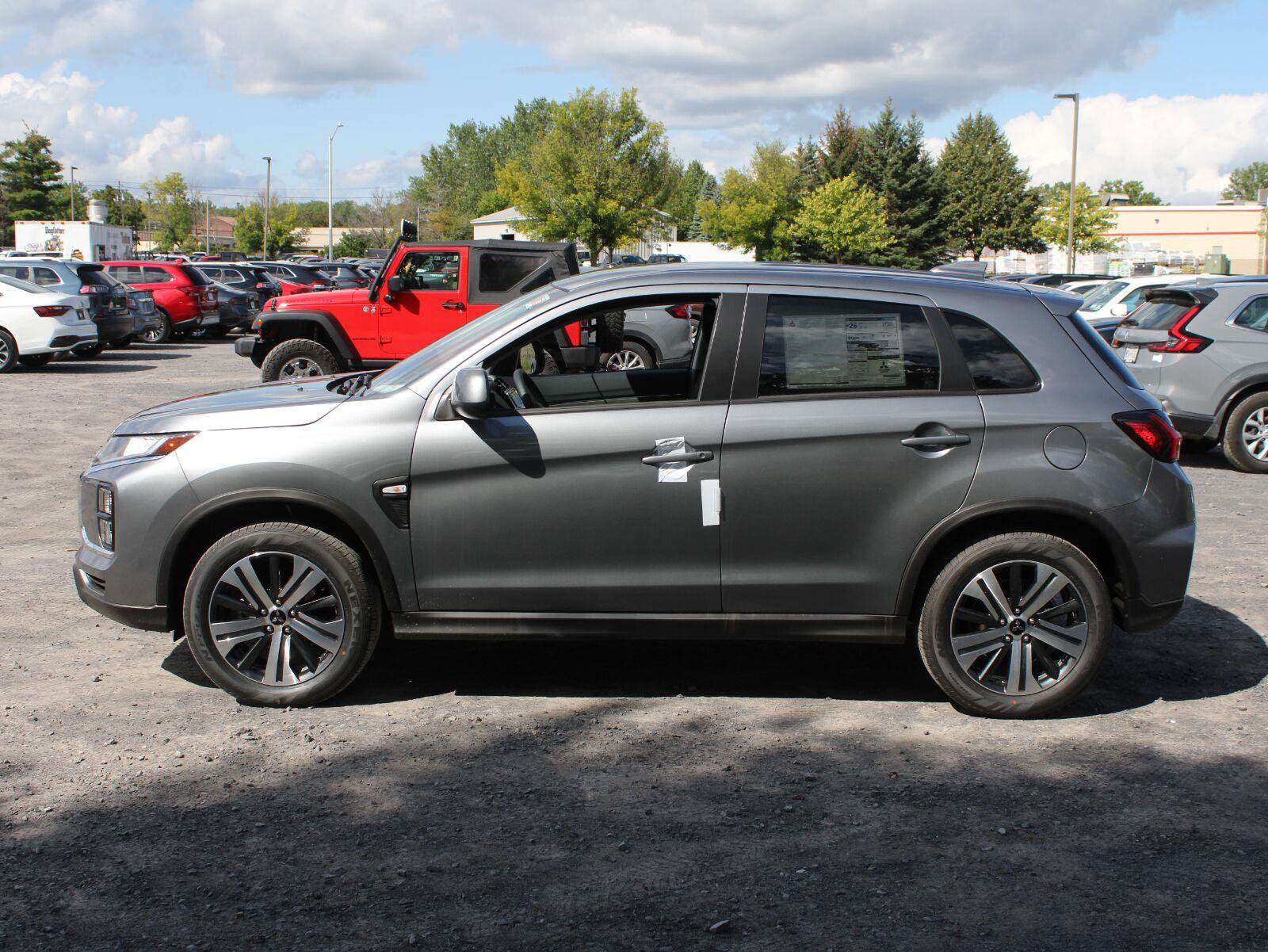 New 2027 Mitsubishi Outlander Sport ES AWD/4WD image 5