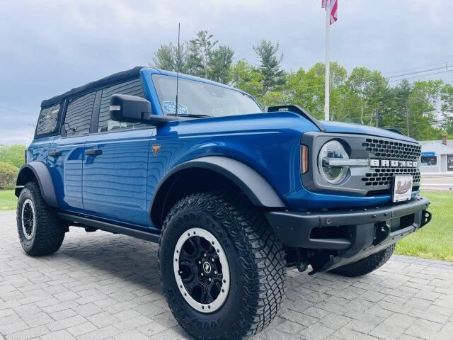 Used 2022 Ford Bronco Badlands AWD/4WD image 3