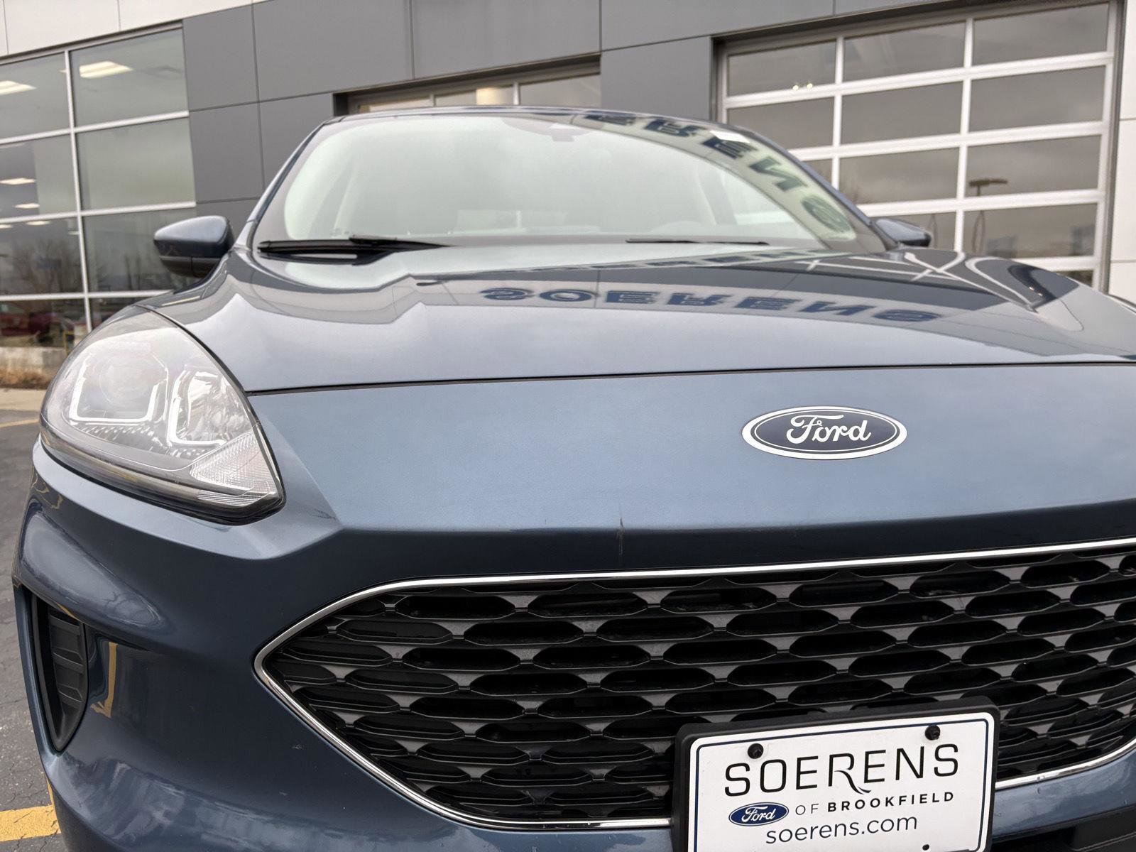 Used 2020 Ford Escape SE image 24