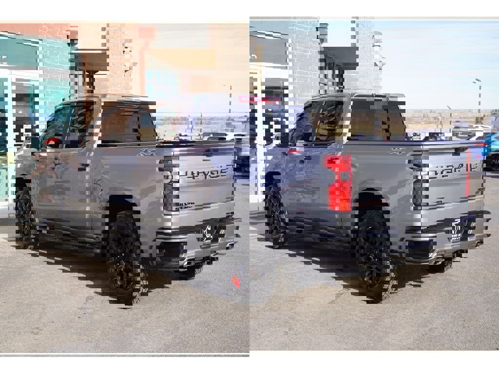 Used 2024 Chevrolet Silverado 1500 RST w/ Redline Edition image 9