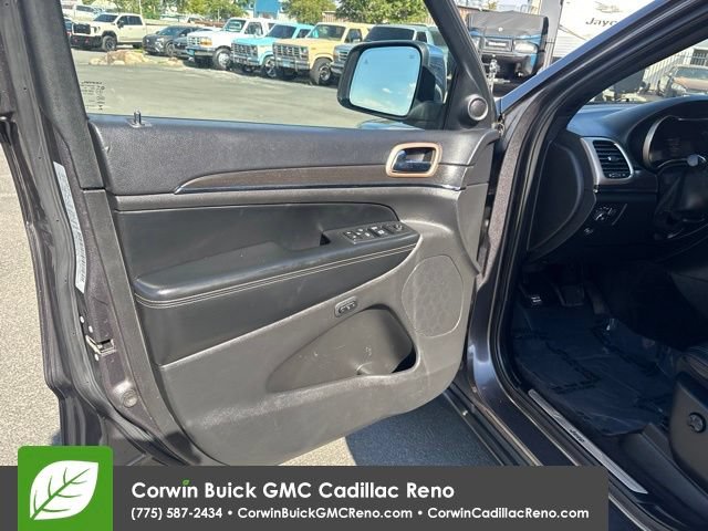 Used 2016 Jeep Grand Cherokee Limited w/ Trailer Tow Group IV AWD/4WD image 13