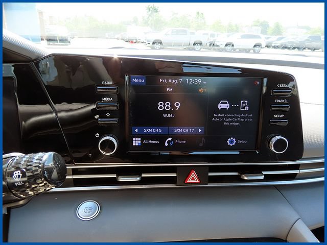 Used 2022 Hyundai Elantra SEL w/ Convenience Package FWD image 19