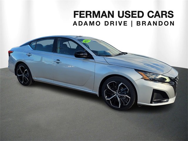 Used 2023 Nissan Altima 2.5 SR w/ SR Premium Package
