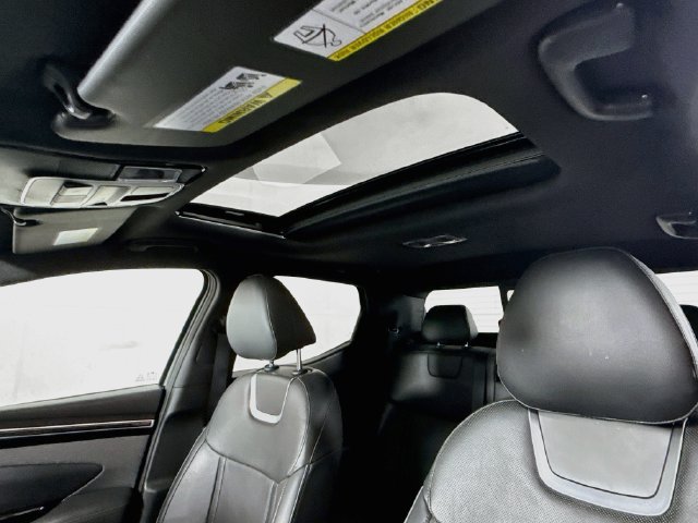 Certified 2022 Hyundai Santa Cruz Limited AWD/4WD image 25