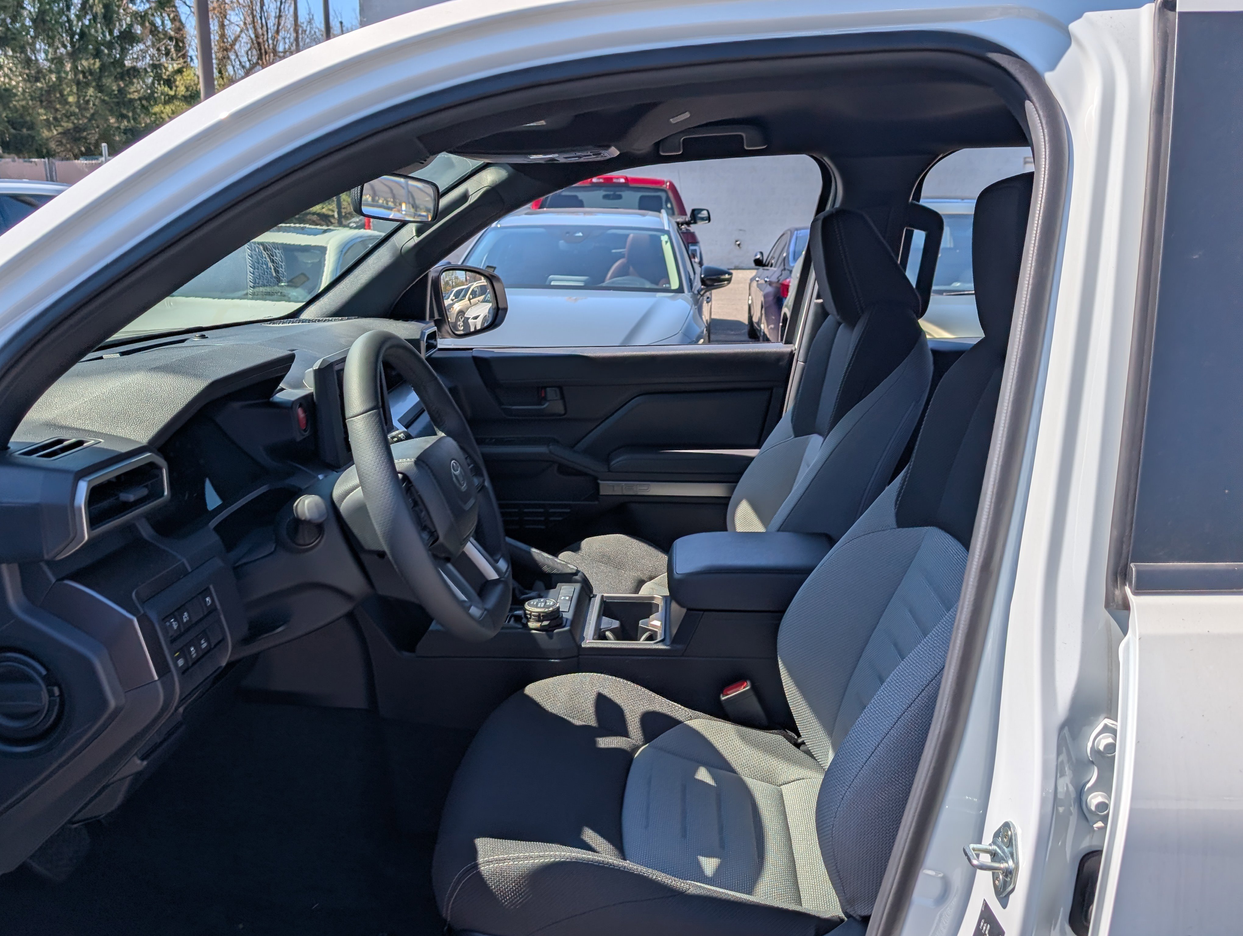 Used 2025 Toyota 4Runner TRD Off-Road image 15