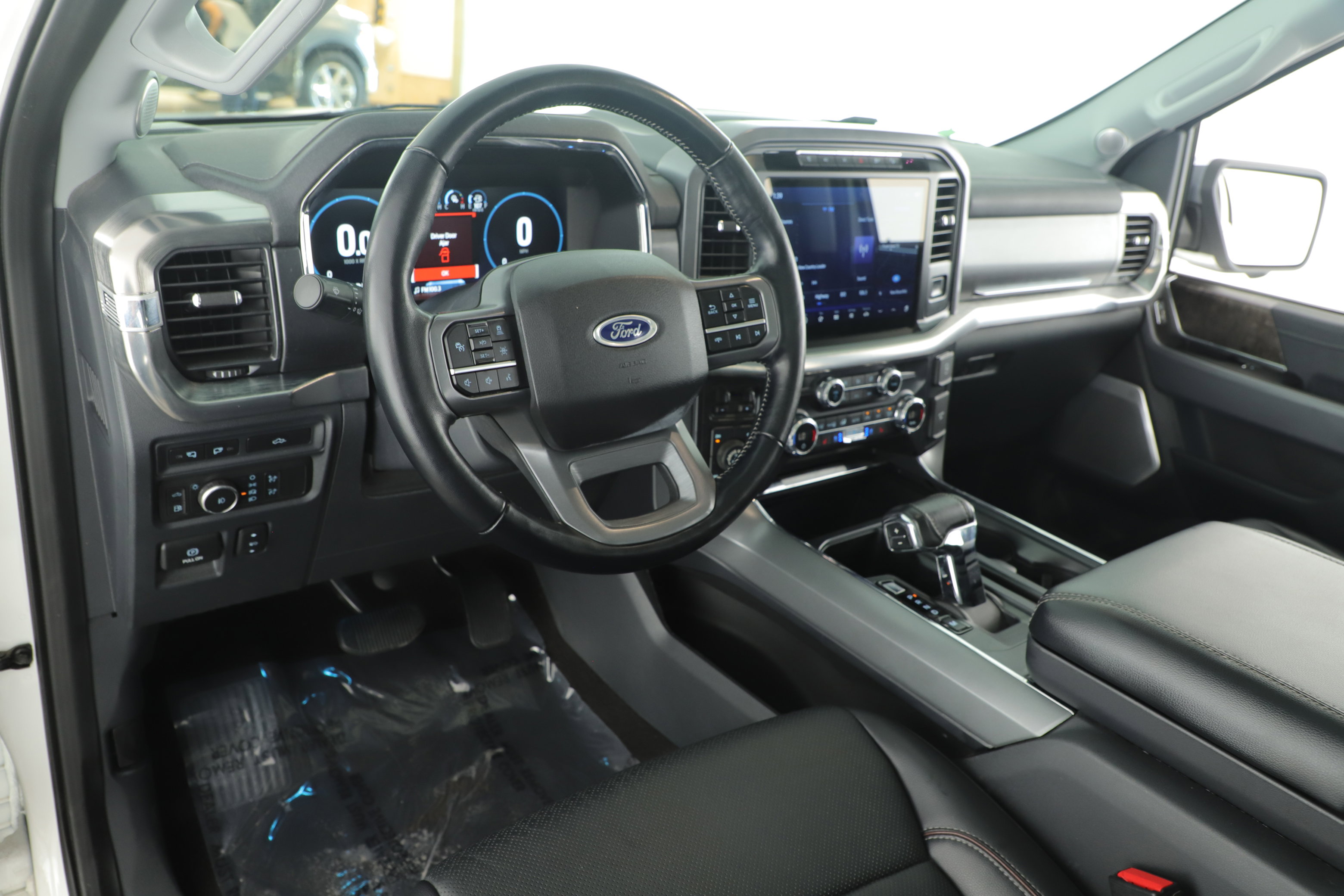 Used 2021 Ford F150 Lariat w/ Equipment Group 502A High AWD/4WD image 13
