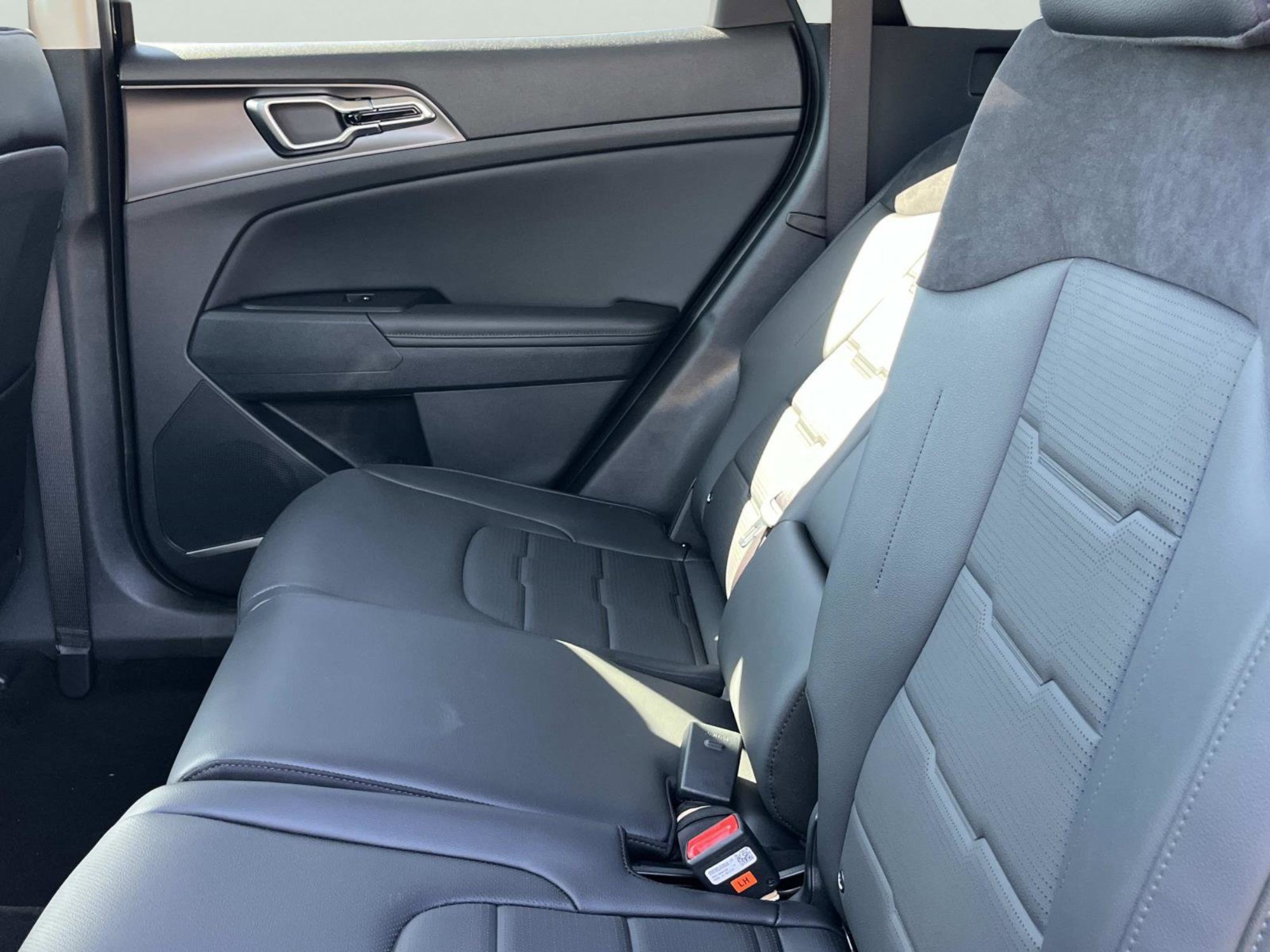 New 2026 Kia Sportage SX AWD/4WD image 21