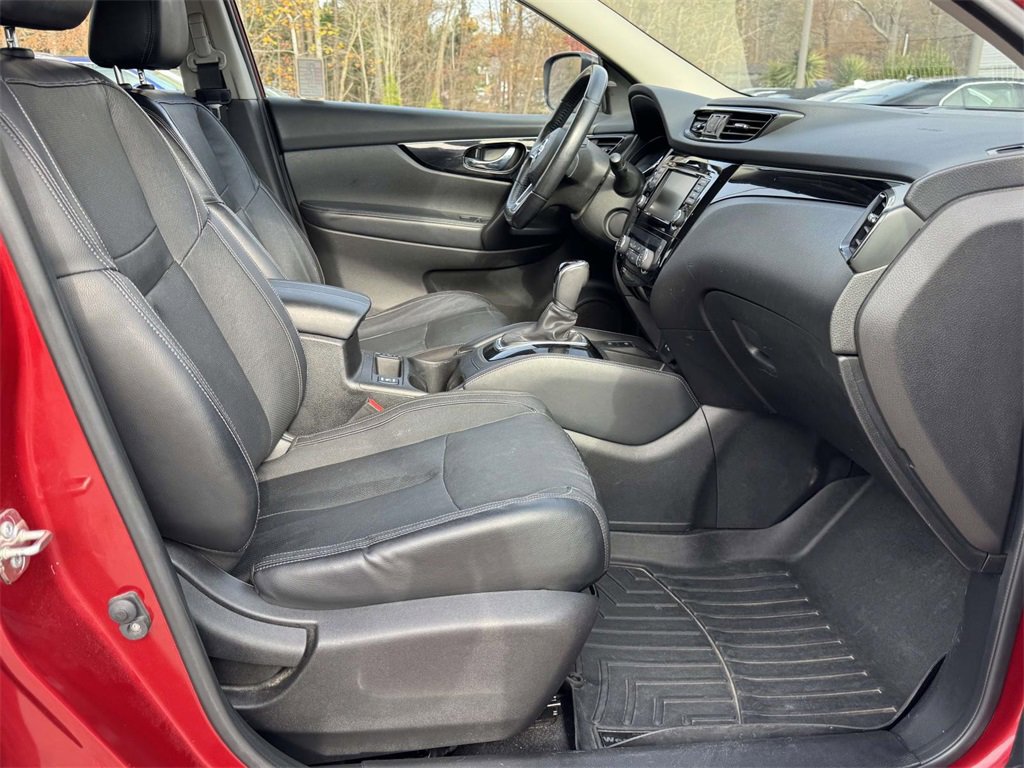Used 2019 Nissan Rogue Sport SL image 14