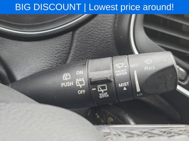 Used 2019 Jeep Cherokee Latitude w/ Cold Weather Group AWD/4WD image 41