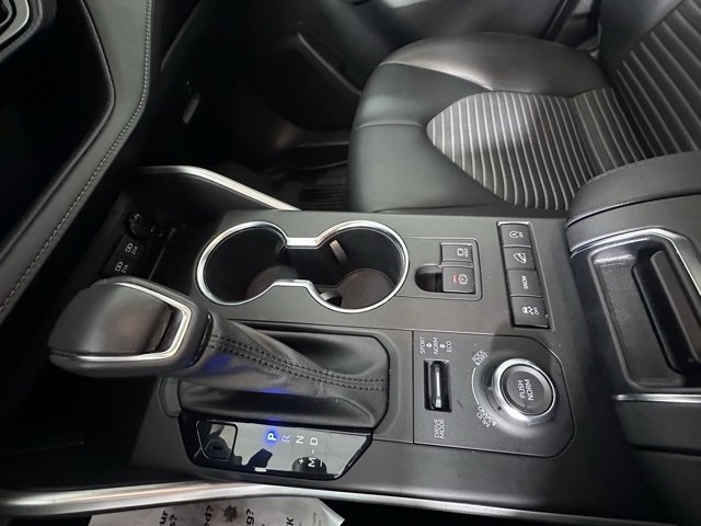 Used 2021 Toyota Highlander XSE image 33