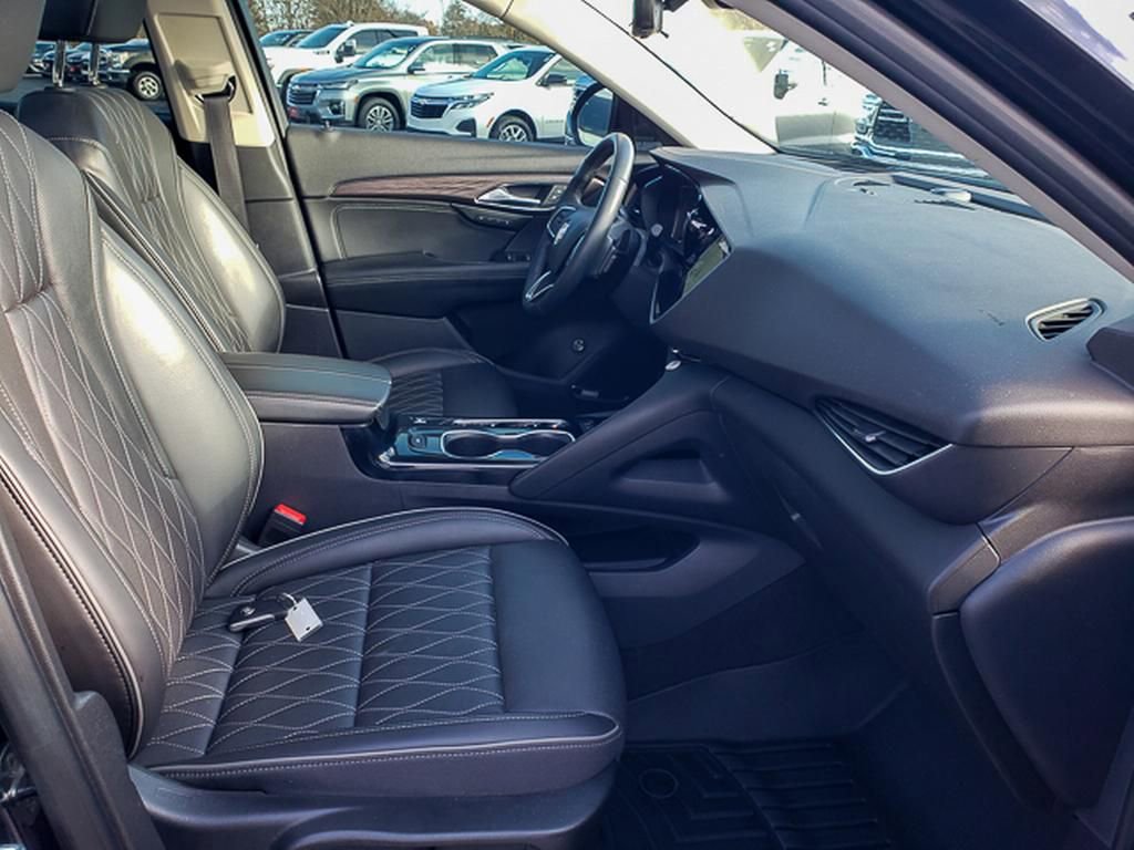 Used 2023 Buick Envision Avenir image 30