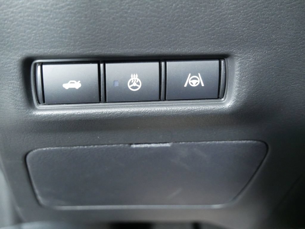 New 2026 Nissan Sentra SL w/ Floor Mat Package FWD image 24