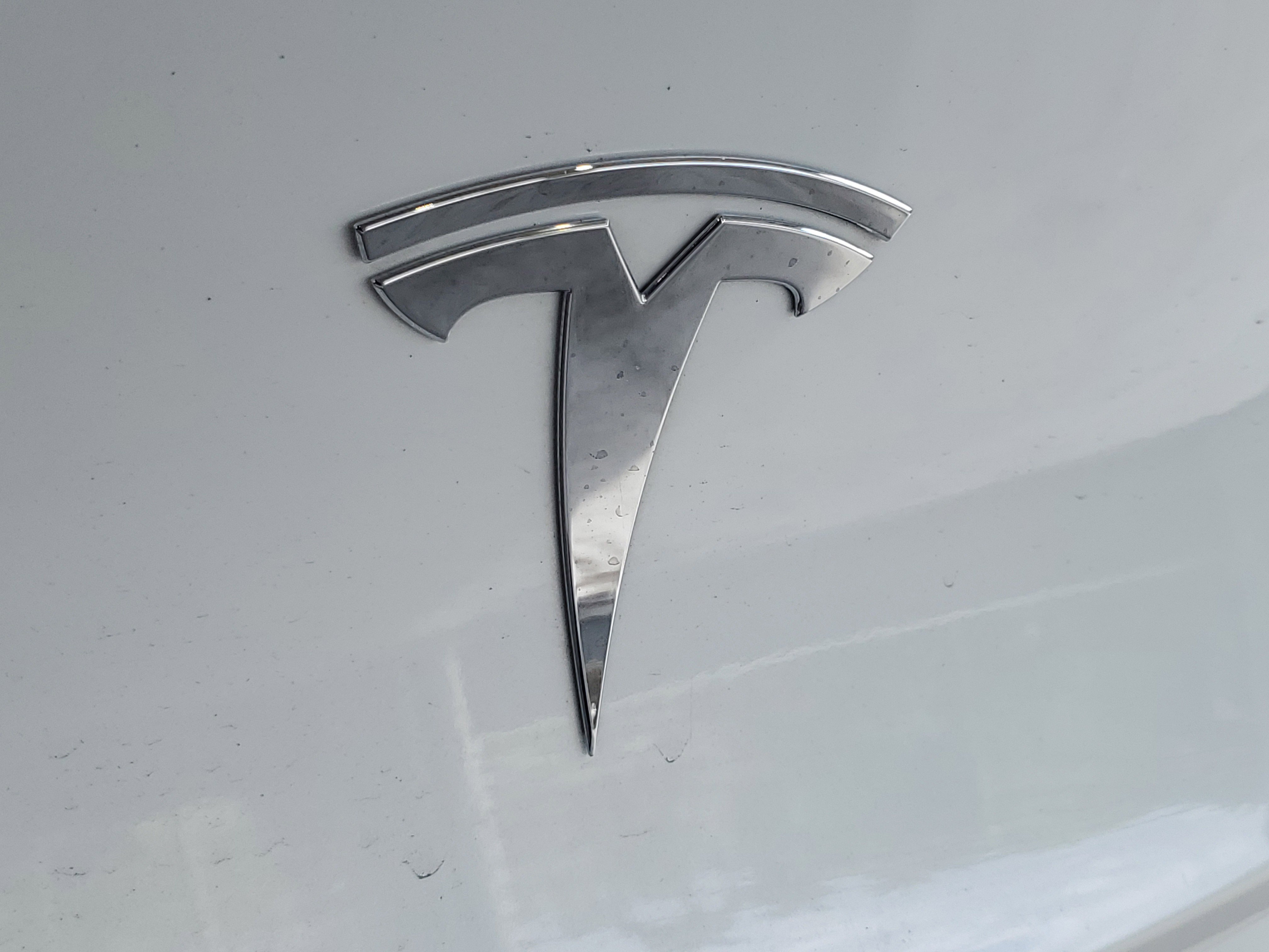 Used 2023 Tesla Model Y AWD image 5