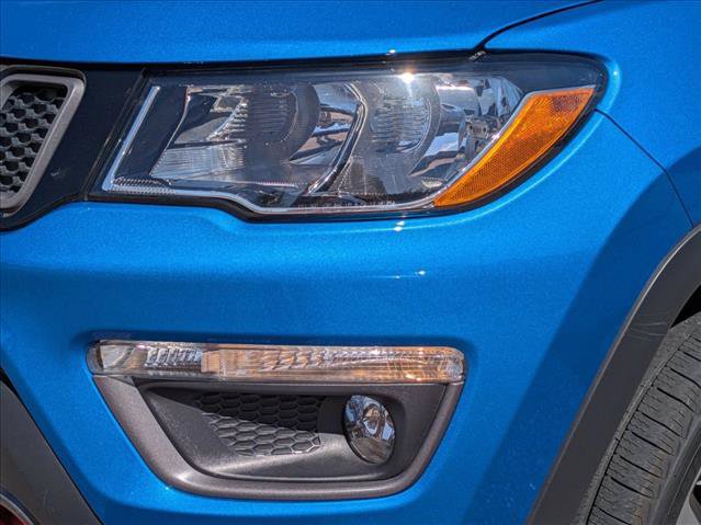 Used 2018 Jeep Compass Trailhawk w/ Leather Interior Group AWD/4WD image 9