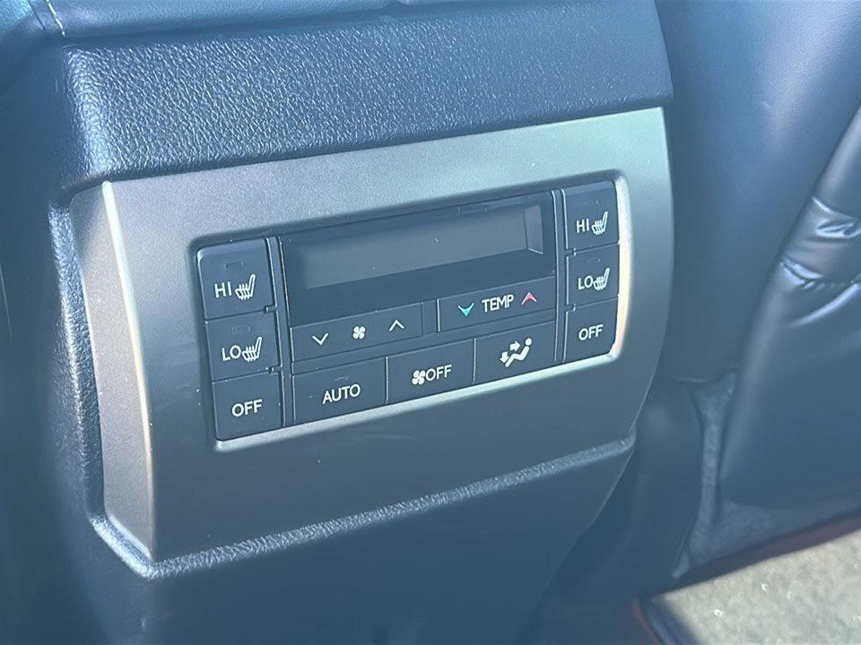 Used 2023 Lexus GX 460 Luxury w/ Accessory Package image 23